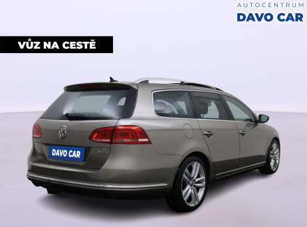 Volkswagen - Passat