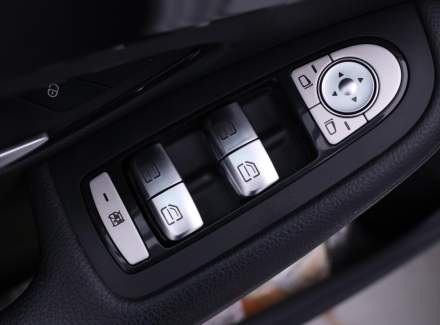 Mercedes-Benz - C-class