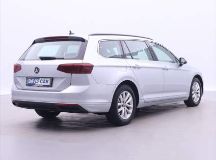Volkswagen - Passat
