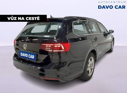 Volkswagen - Passat
