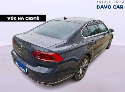 Volkswagen - Passat