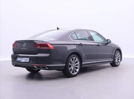 Volkswagen - Passat