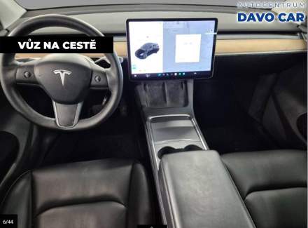 Tesla - Model Y
