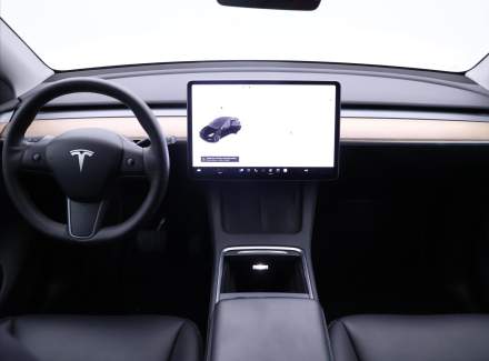 Tesla - Model Y