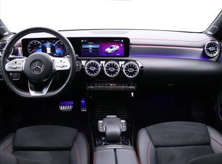 Mercedes-Benz - CLA