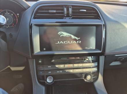 Jaguar - F-Pace