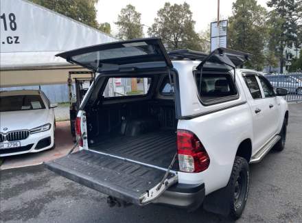 Toyota - Hilux
