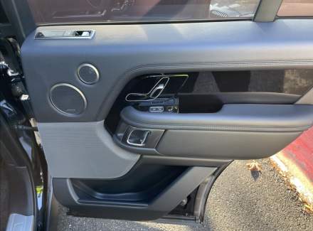 Land Rover - Range Rover