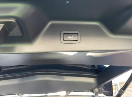 Land Rover - Range Rover