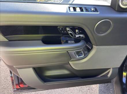 Land Rover - Range Rover