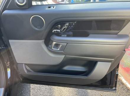 Land Rover - Range Rover