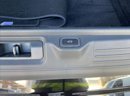 Land Rover - Range Rover