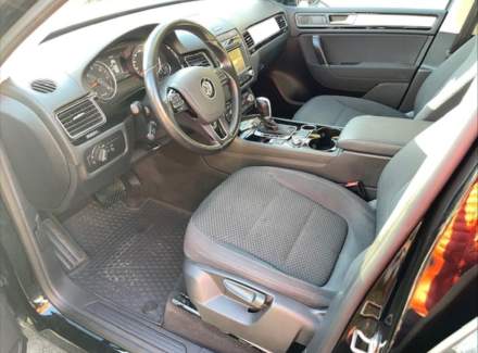 Volkswagen - Touareg