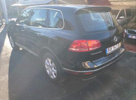 Volkswagen - Touareg