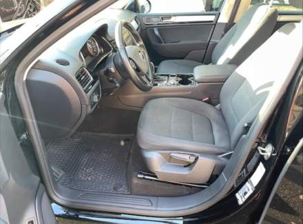 Volkswagen - Touareg