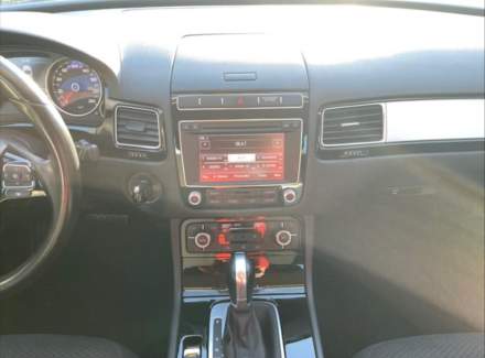 Volkswagen - Touareg