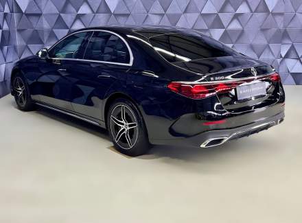 Mercedes-Benz - E-class