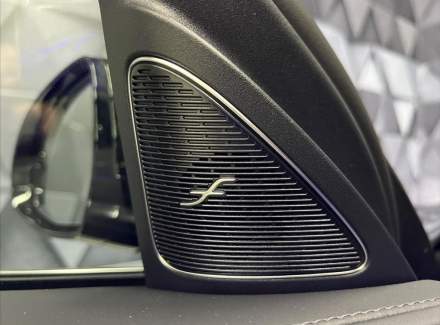 Mercedes-Benz - E-class