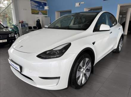 Tesla - Model Y