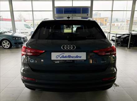 Audi - Q3