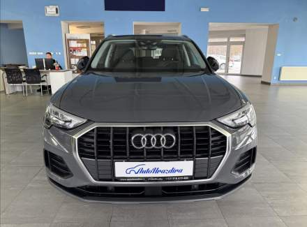 Audi - Q3