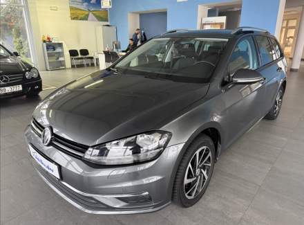 Volkswagen - Golf