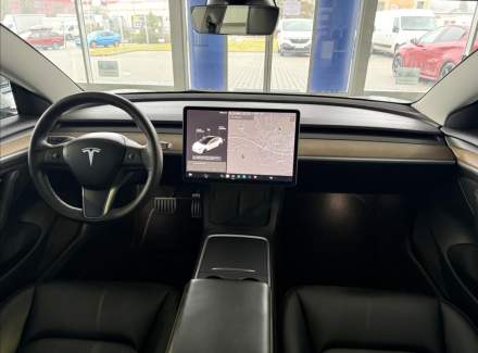 Tesla - Model 3