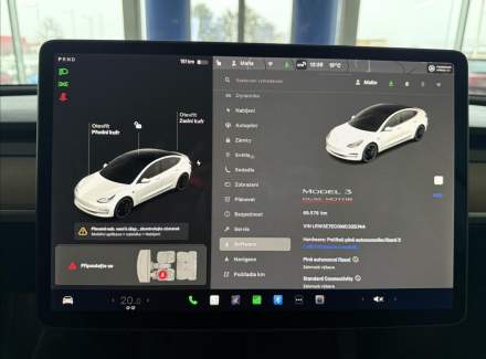 Tesla - Model 3