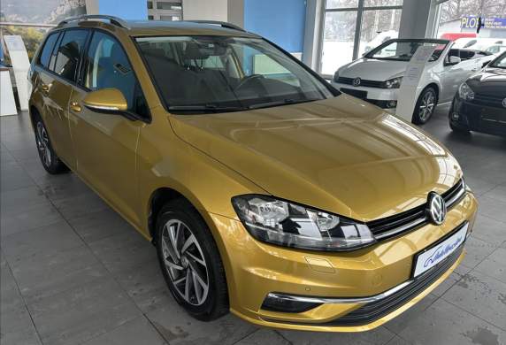 Volkswagen - Golf