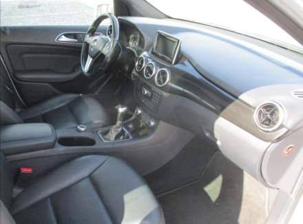 Mercedes-Benz - B-class