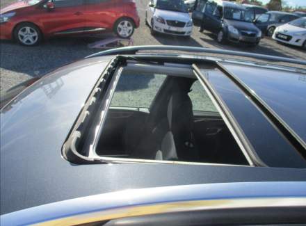 Mercedes-Benz - E-class