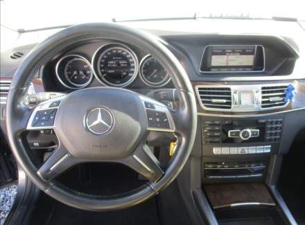 Mercedes-Benz - E-class