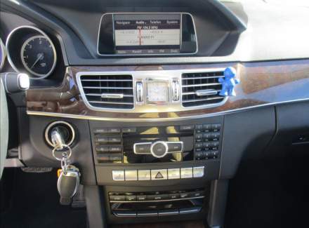 Mercedes-Benz - E-class