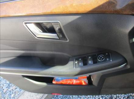 Mercedes-Benz - E-class