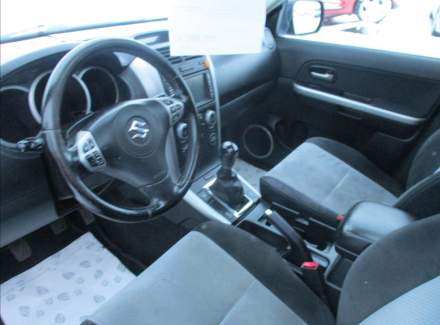 Suzuki - Grand Vitara