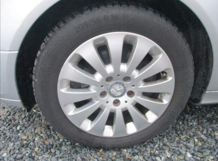 Mercedes-Benz - C-class