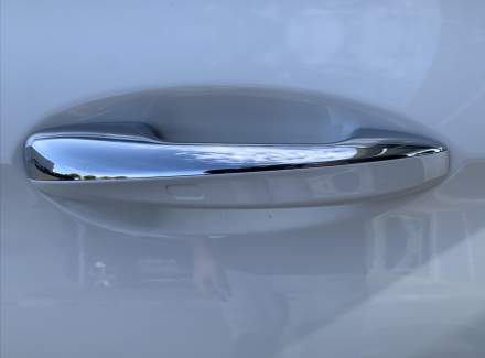 Mercedes-Benz - E-class