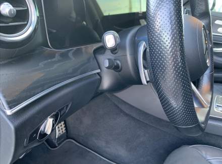 Mercedes-Benz - E-class