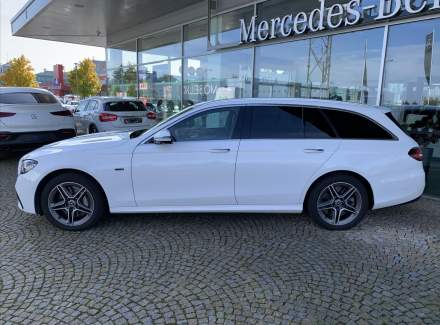 Mercedes-Benz - E-class