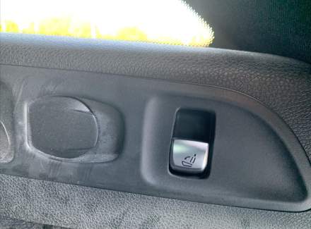 Mercedes-Benz - E-class