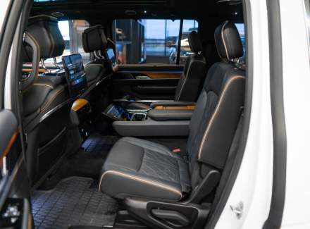 Jeep - Grand Wagoneer