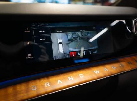 Jeep - Grand Wagoneer