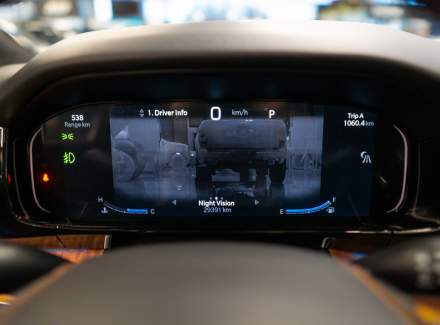 Jeep - Grand Wagoneer