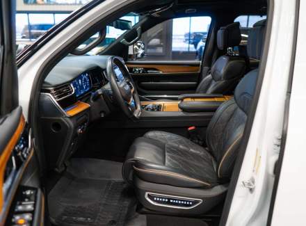 Jeep - Grand Wagoneer