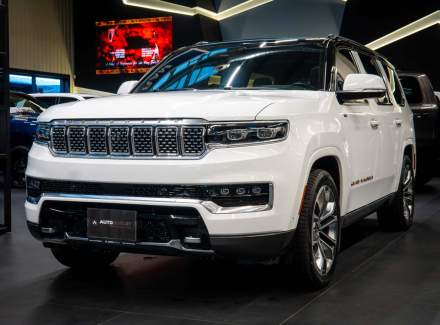 Jeep - Grand Wagoneer