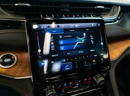 Jeep - Grand Cherokee