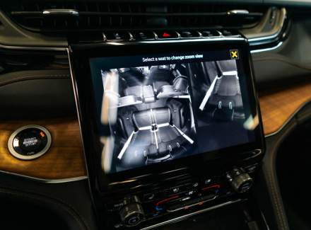 Jeep - Grand Cherokee