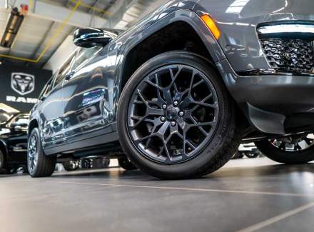 Jeep - Grand Cherokee