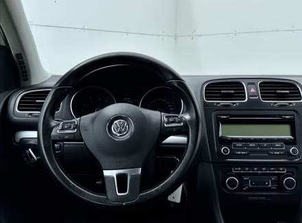 Volkswagen - Golf
