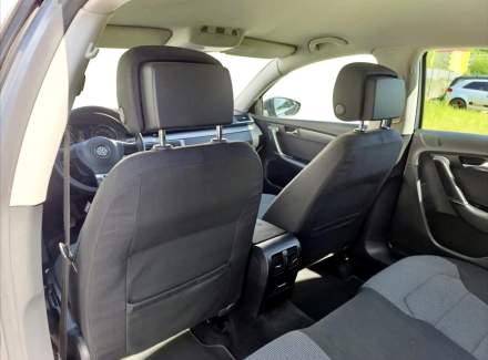 Volkswagen - Passat